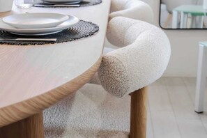 Dining - Madonna | Ocean Views | Walk to Freshwater & Manly (Queenscliff)