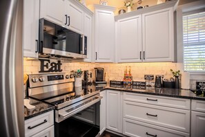 Mikrowelle, Ofen, Herdplatte, Geschirrsp üler