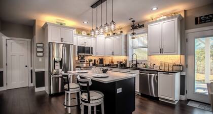 Beautiful New Construction Home in Weaverville