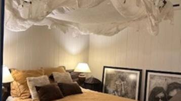 5 bedrooms, internet, bed sheets