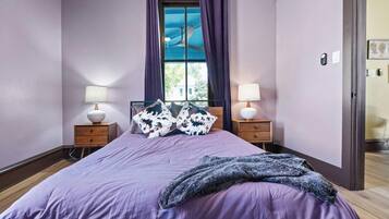 2 bedrooms, desk, iron/ironing board, travel cot