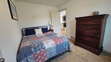 2 bedrooms, free WiFi, bed sheets