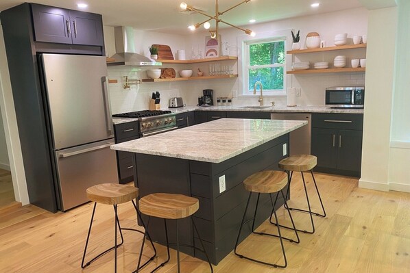 Private kitchen - Renovated 3BR Home near  High Falls / Stone Ridge (Accord)