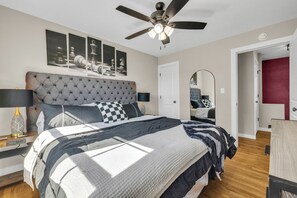 2 dormitorios, tabla de planchar con plancha, Internet y ropa de cama