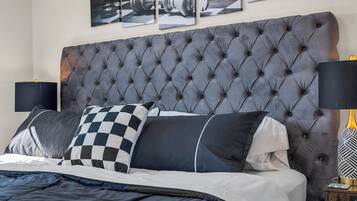 2 slaapkamers, een strijkplank/strijkijzer, internet, beddengoed