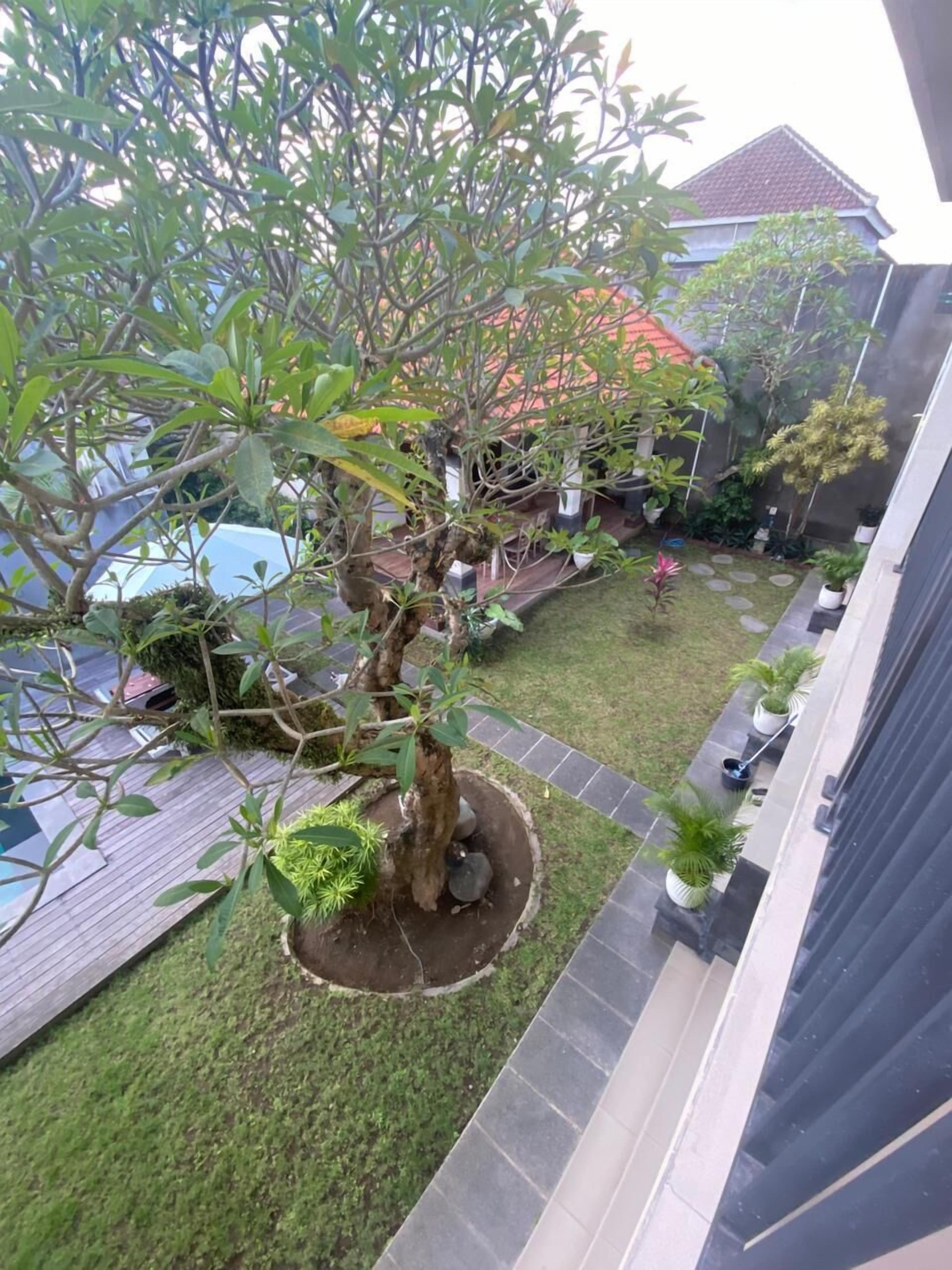 Deluxe Double or Twin Room, Pool View | Garden view