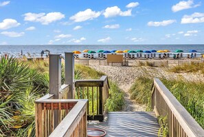 Beach - Sun & Surf Oceanfront Retreat (Myrtle Beach)