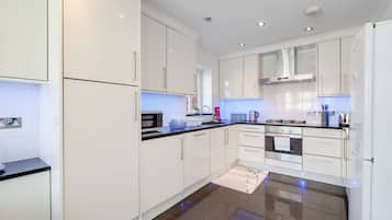 Family House | Private kitchen