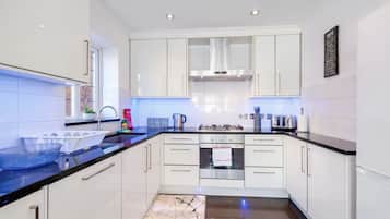 Family House | Private kitchen