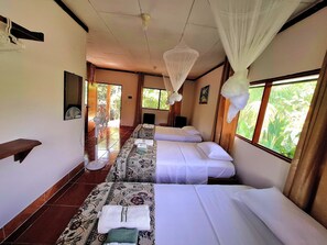 Comfort Bungalow, Balcony, Mountain View - Milia Amazon Lodge (Iquitos)
