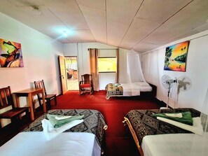 Bungalow Comfort - balkong - utsikt mot bergen | Skrivbord och gratis wi-fi