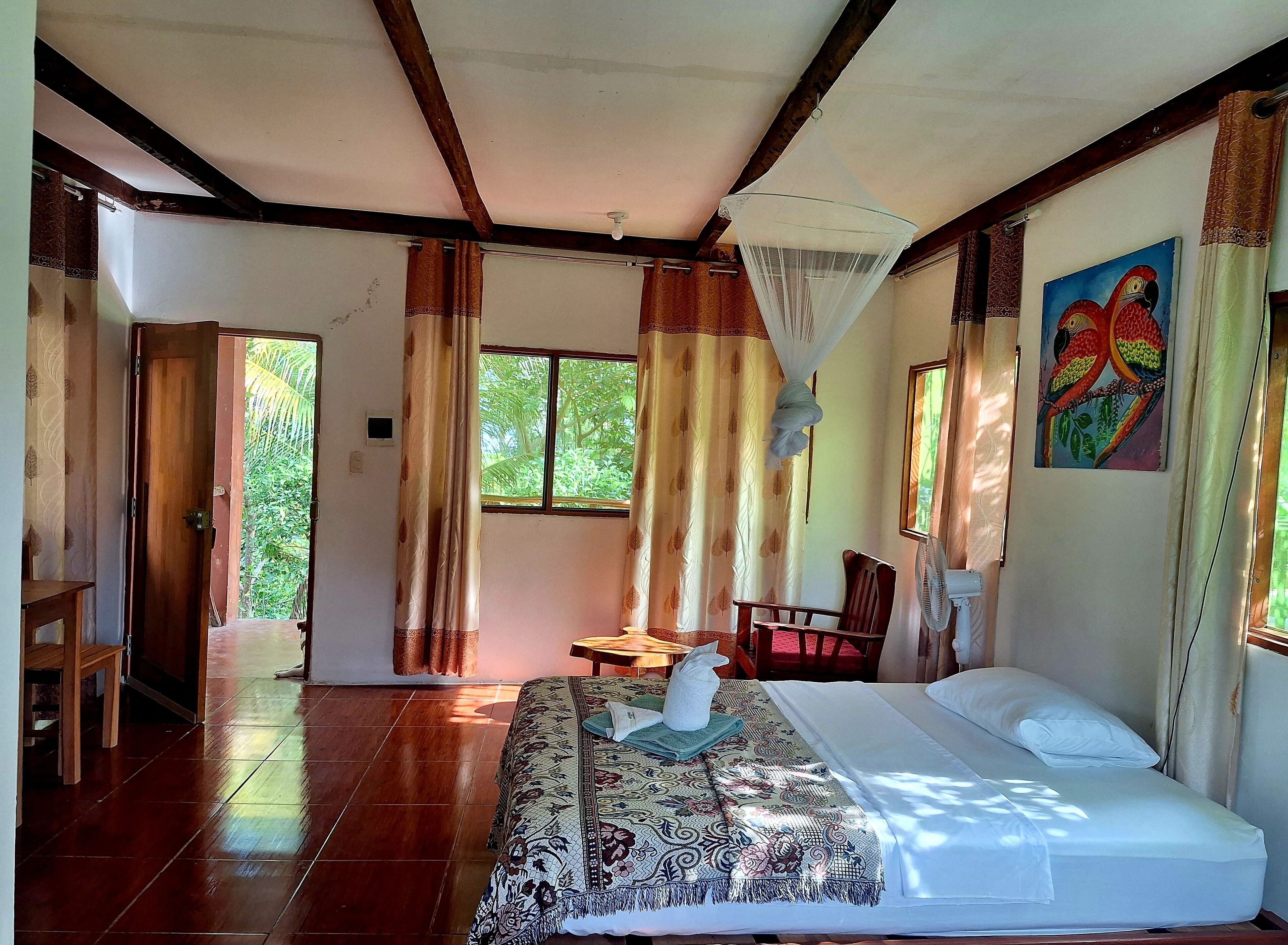 ห้องคลาสสิก, วิวสวน | โต๊ะทำงาน, Wi-Fi ฟรี