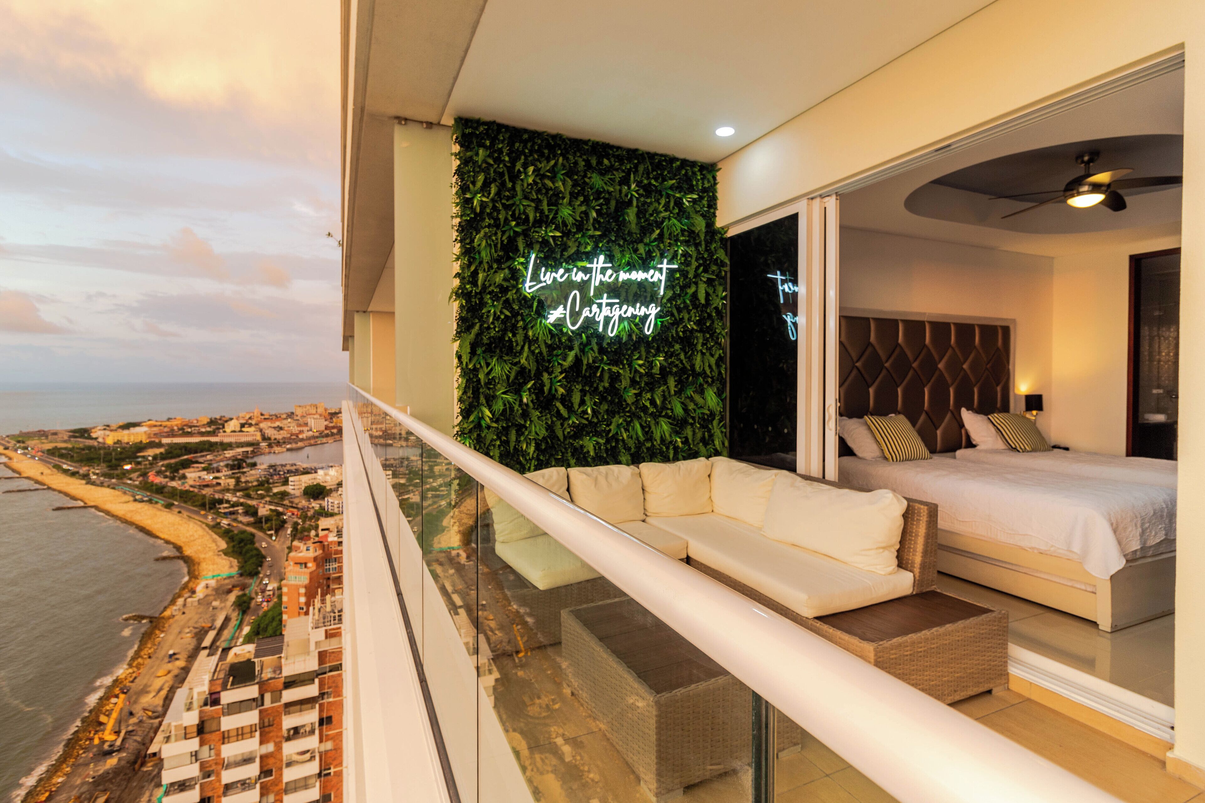 3 室のベッドルーム、アイロン / アイロン台、WiFi、ベッドシーツ