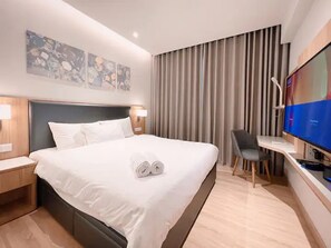 Family Suite, 3 Bedrooms, Club Lounge Access, City View | Egyptian cotton sheets, premium bedding, down comforters - Bluesky Sailing Luxstay Ho Chi Minh City (Sai Gon)