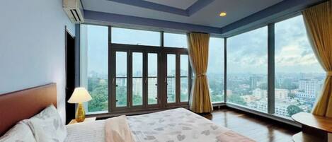 Egyptian cotton sheets, premium bedding, down duvets