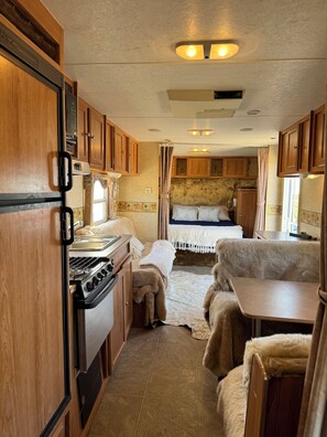 3 habitaciones y ropa de cama 