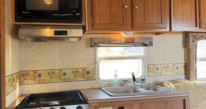 Tranquil 3-bedroom mobile home with AC in Winterhaven