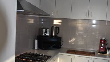 MikrovÄgsugn, ugn, spishÀll och diskmaskin