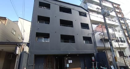 A hole in the ground downtown! 311 Fully equipped kitchen & rooms for long term stays