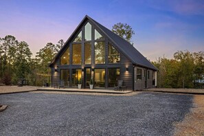 Exterior - Modern Black Woods Creek Cabin (McCurtain County)