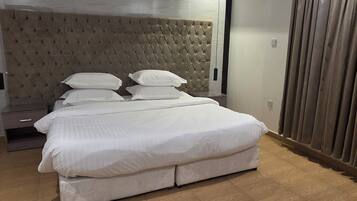 Blackout drapes, iron/ironing board, free WiFi