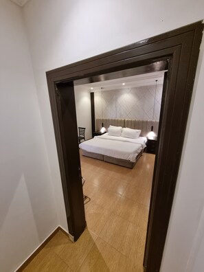Basic Single Room, 1 Bedroom | Hypo-allergenic bedding, memory foam beds, in-room safe - Afaq suite Al-massif - افاق سويت المصيف (Riyadh)