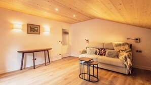 Living area - 2 Rooms 4 People 3 South Facing (Valloire)