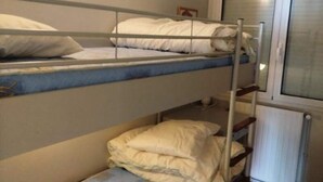 Iron/ironing board, bed sheets - 4-room Apartment for 8 People - Comfort (Bagnères-de-Bigorre)
