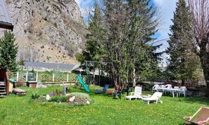 Property grounds - 4 Rooms, 6 People, on Display is (Valloire)