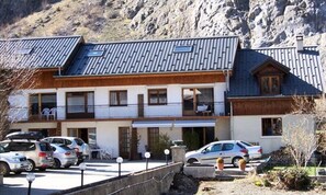 Exterior - 4 Rooms, 6 People, on Display is (Valloire)