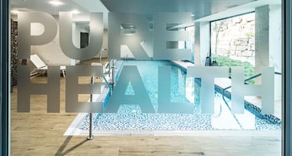SR Oasis 325 luxury 3BDR with Sea View