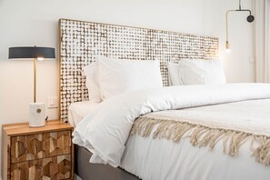 Iron/ironing board, free WiFi, bed sheets - SR Oasis 325 luxury 3BDR with Sea View (Estepona)