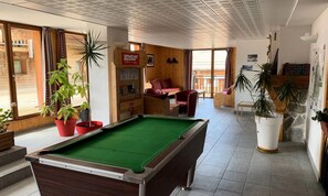 Spielezimmer