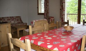 Unclassified image, 3 of 3, button - 4 Rooms for 8 People (Bessans)
