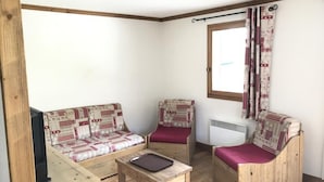 Living area - 4 Rooms for 8 People (Bessans)