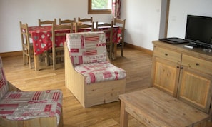 Interior - 4 Rooms for 8 People (Bessans)