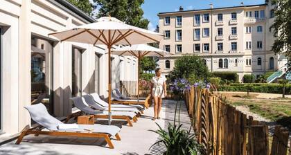 Premium Room 2 Adults + 1 Child Balcony Stunning View