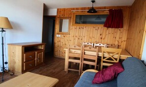 Living area - Apartment in Puy Saint Vincent Ski Slope (Puy-Saint-Vincent)