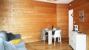 Unclassified image, 2 of 3, button - Studio for 3 People in the Heart of the Orres 1650 Resort (Les Orres)