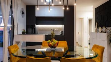 House | Dining