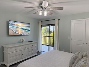 2 bedrooms, iron/ironing board, WiFi, bed sheets - Forest Park – 2BR Pool, Clubhouse & Beaches (Englewood)