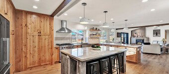 Temecula Wine Country Oasis: Pool, Jacuzzi, Pickleball, Mini Golf