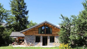 Unclassified image, 2 of 3, button - Chalet in Valloire With Sauna & Ski Lift (Valloire)