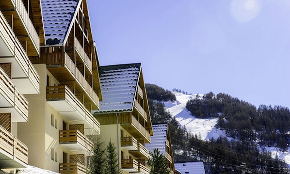 Exterior - 2-room Apartment for 4 People, 3-star Rating, West-facing (Valloire)