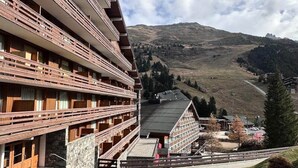 Exterior - Bright, Ski-in, Ski-out, Ideal Location (Les Allues)