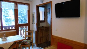 Interior - Studio for 4 People (Modane)