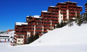 Exterior - Comfortable Apartment Direct Access to the ski Slopes Balcony (Les Belleville)
