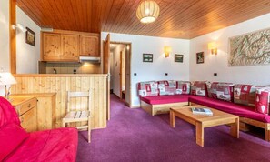 Living area - Plattieres 38 (Les Allues)