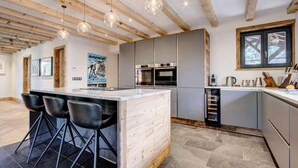 Unclassified image, 3 of 4, button - Apartment in Morzine Near Ski Slopes (Morzine)