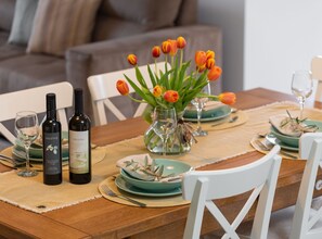 House | Dining - Holiday Home Milevoj - Three Bedroom Holiday Home (Labin)